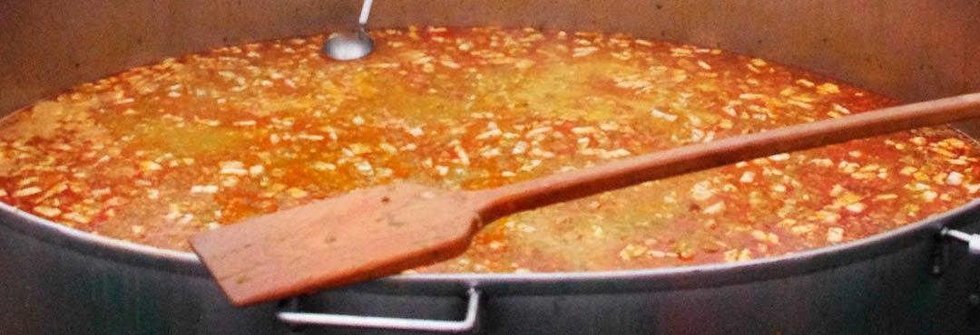 Comida típica de España cocido montanes