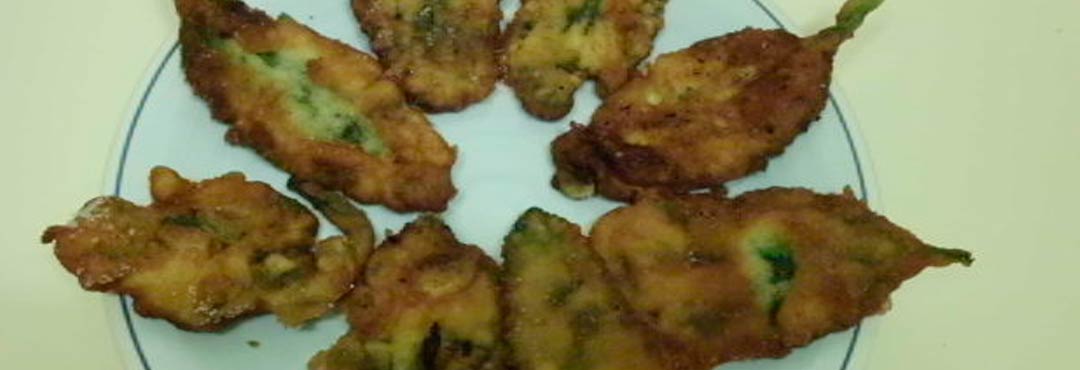 Comida típica de España crespillos de borraja