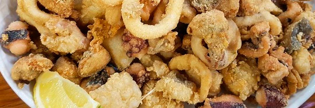 Comida típica de España fritura al estilo malagueno