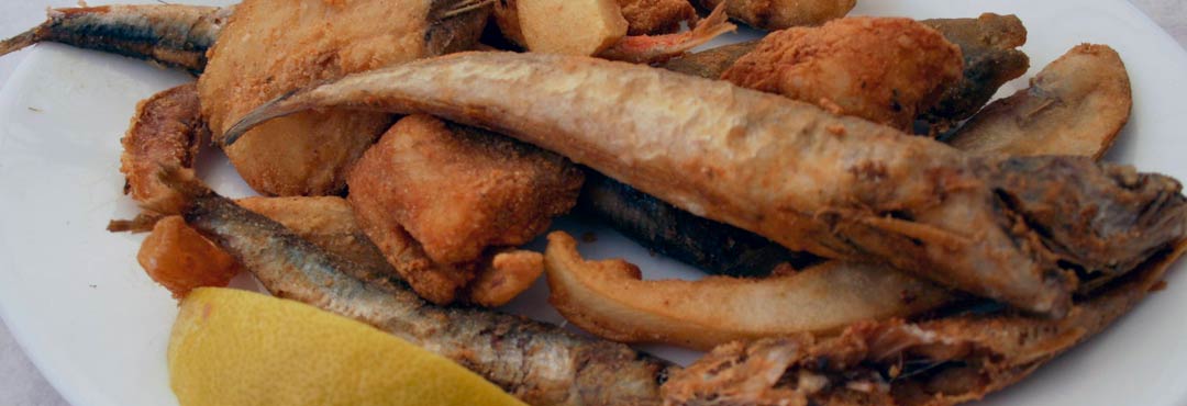 Comida típica de España pescaito frito