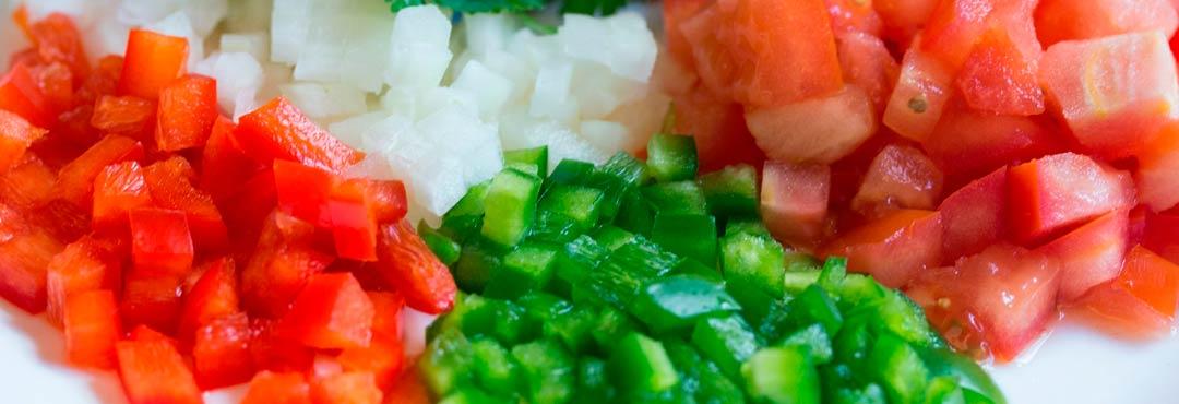 Comida típica de España pipirrana al estilo genuino de jaen