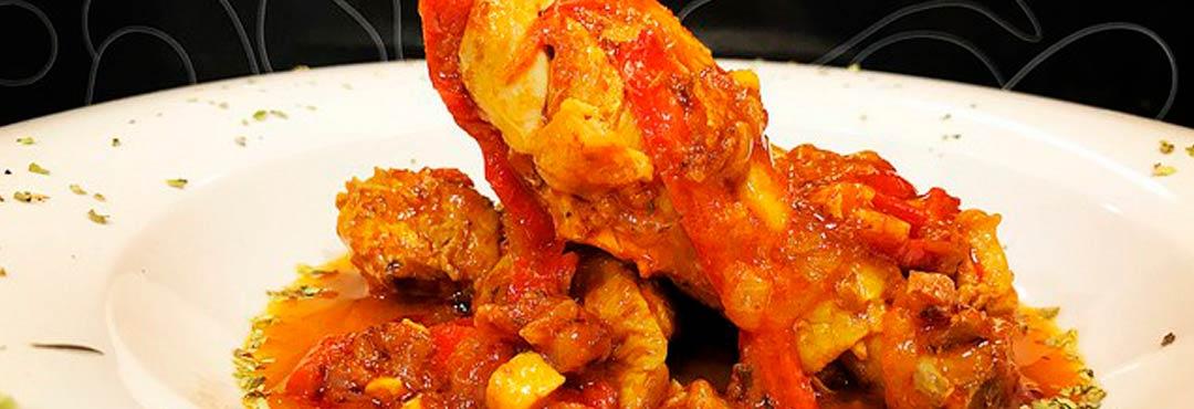 Comida típica de España pollo al chilindron