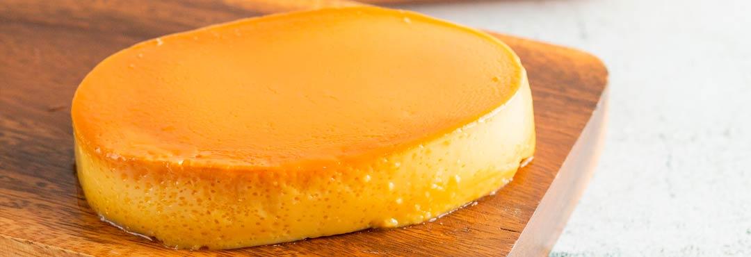 Comida típica de España quesillo canario al horno