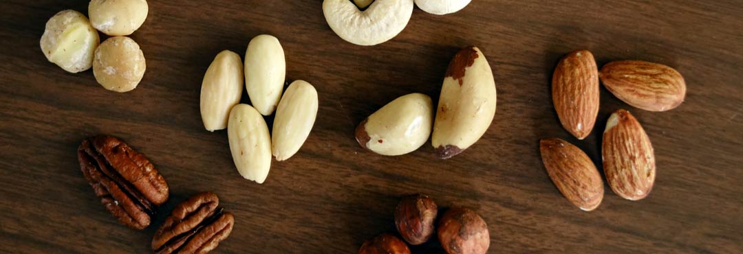 Comida típica de España frutos secos en espana