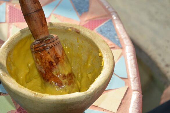 Comida típica de España ajoatao de jaen salsa cremosa y deliciosa por si sola o como guarnicion 3