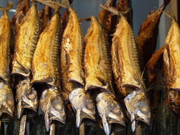 Comida típica de España caballa con pirinaca suena original y es una delicia casera al alcance de todo el mundo 4