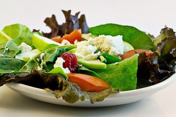Comida típica de España ensalada san isidro sencilla y ligera sabrosa y pizpireta 3