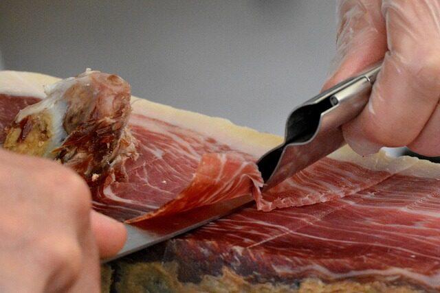 Comida típica de España la historia detras del jamon iberico un emblema de la cocina espanola 2