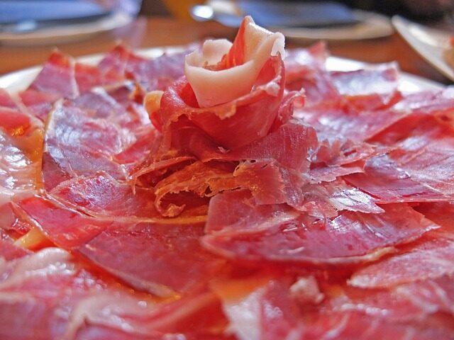 Comida típica de España la historia detras del jamon iberico un emblema de la cocina espanola 4