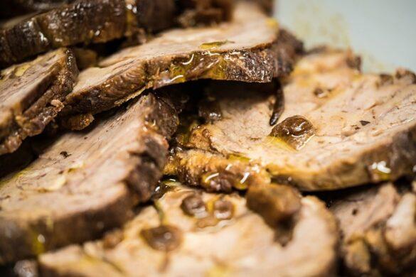 Comida típica de España lomo de cerdo a la manica se hace poco pero esta muy bueno 2